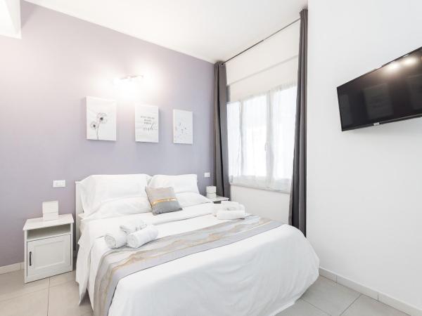 VittorioVeneto126 : photo 3 de la chambre chambre double avec salle de bains privative