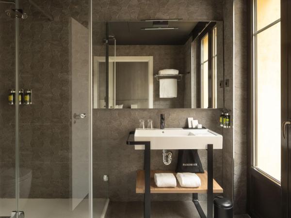 Hotel Tayko Bilbao : photo 8 de la chambre chambre double - vue sur rue