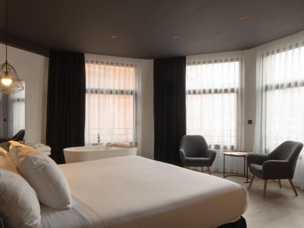 Hotel Tayko Bilbao : photo 3 de la chambre chambre lit king-size de luxe - vue sur rivière