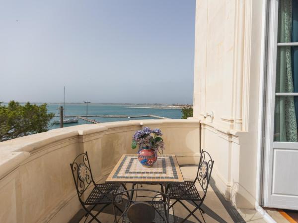 Grand Hotel Ortigia : photo 2 de la chambre suite lit king-size