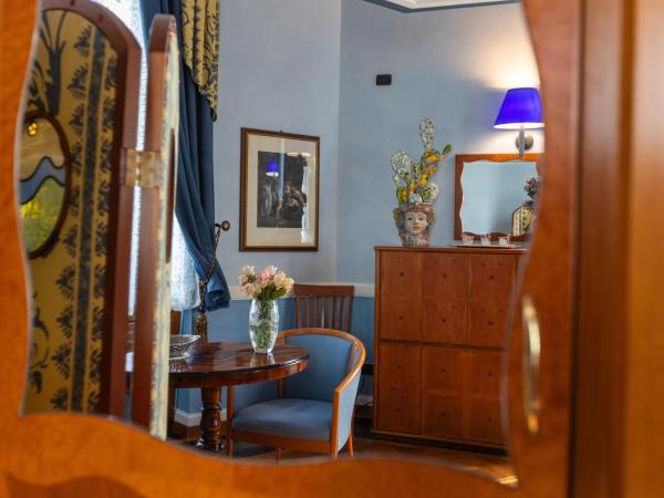 Grand Hotel Ortigia : photo 7 de la chambre suite lit king-size