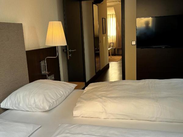 Villa Hotel Frankfurt by MZ HotelCollection : photo 6 de la chambre suite lit king-size