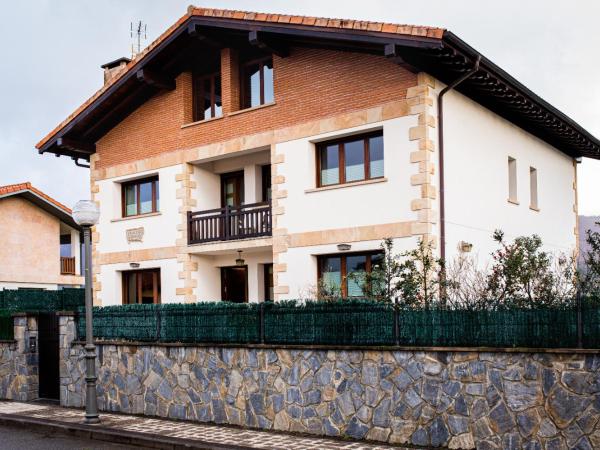 Casa Iparra Txiki Berri : photo 2 de la chambre chambre double avec salle de bains privative