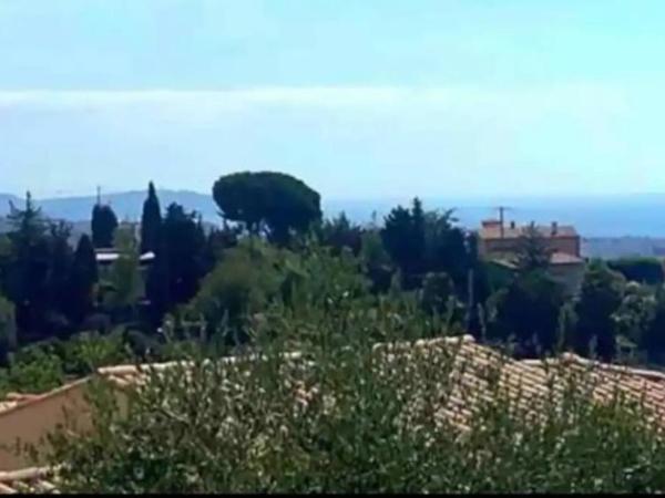 DOMAINE LOU BEL AZUR - Charmant : photo 2 de la chambre appartement avec terrasse