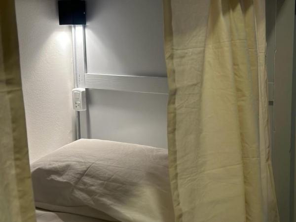 Gorilla Hostel : photo 2 de la chambre lit dans dortoir mixte de 4 lits