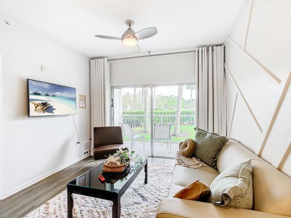 1Bed/1Bath Pet Friendly Condo at the Melia : photo 6 de la chambre appartement