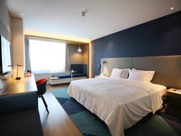 Holiday Inn Express Chengdu North Railway Station, an IHG Hotel : photo 4 de la chambre standard king room with extra floor space