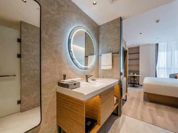 UrCove by HYATT Hangzhou Riverside CBD : photo 3 de la chambre chambre lit king-size supérieure