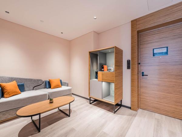 UrCove by HYATT Hangzhou Riverside CBD : photo 4 de la chambre suite exécutive