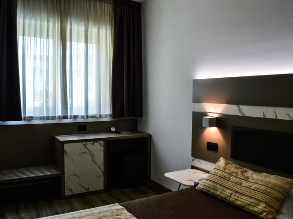 Mediterranea Hotel & Convention Center : photo 6 de la chambre twin standard