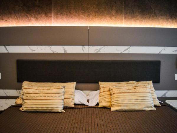 Mediterranea Hotel & Convention Center : photo 3 de la chambre chambre double supérieure avec balcon