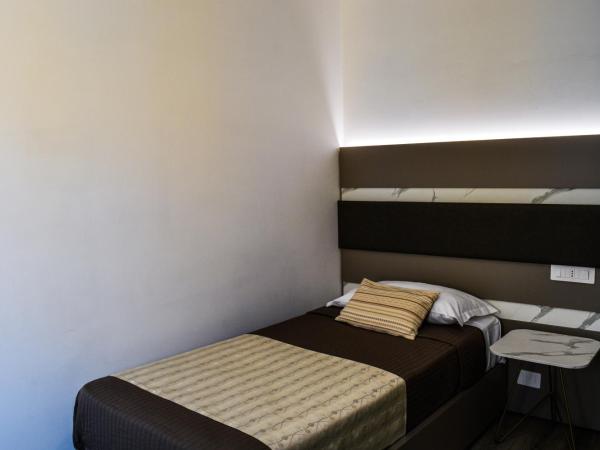 Mediterranea Hotel & Convention Center : photo 2 de la chambre chambre simple