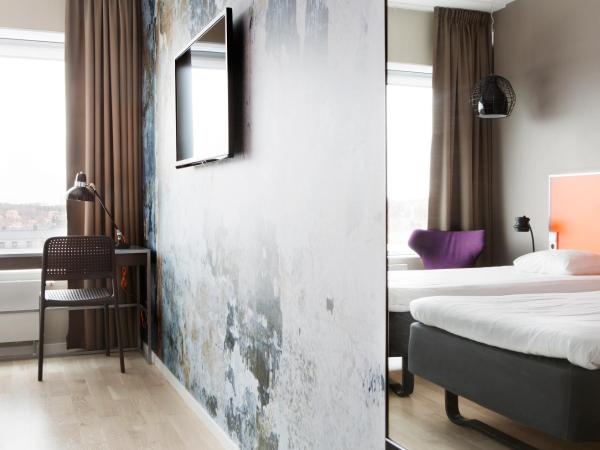 Comfort Hotel Winn : photo 2 de la chambre chambre double ou lits jumeaux supérieure