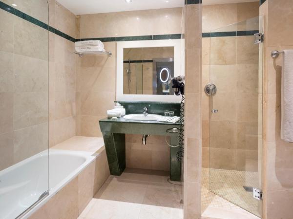 Catalonia Puerta del Sol : photo 7 de la chambre chambre double ou lits jumeaux supérieure