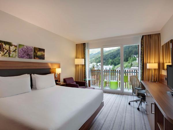 Hilton Garden Inn Davos : photo 3 de la chambre chambre lit king-size