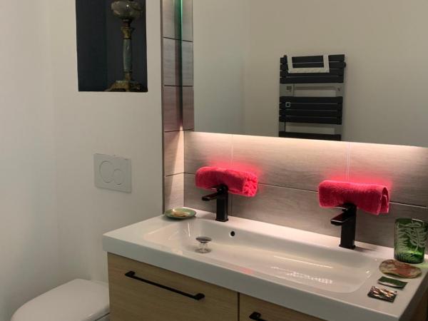 Le Jardin de LaCoste : photo 2 de la chambre suite avec terrasse - vue sur jardin