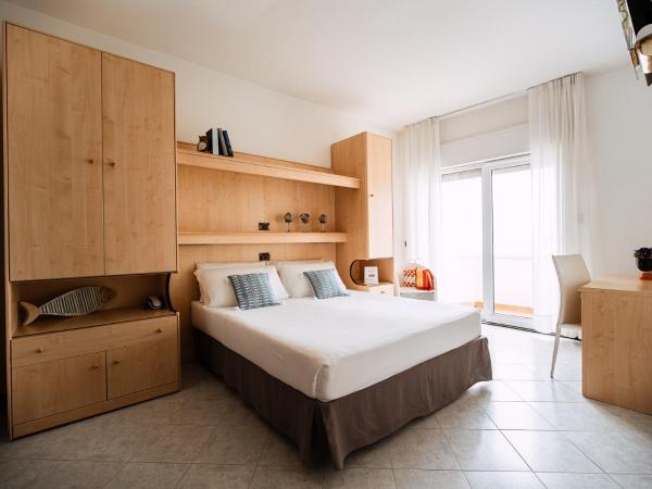 Hotel Niagara : photo 1 de la chambre chambre familiale