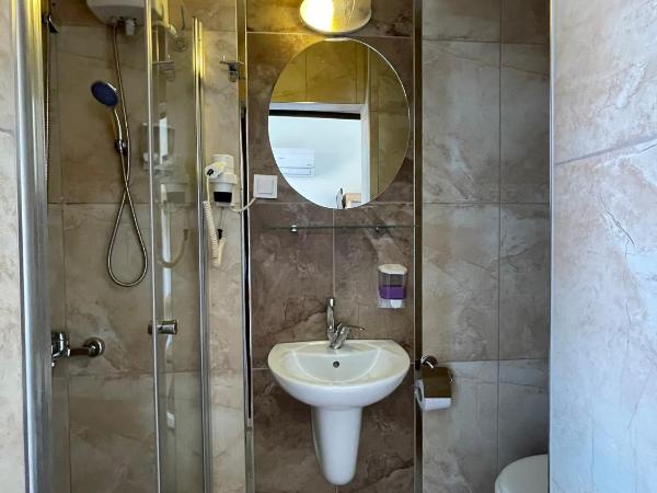 Held Hotel : photo 2 de la chambre chambre double standard