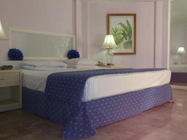 Hotel Acapulco Malibu : photo 1 de la chambre chambre lit king-size