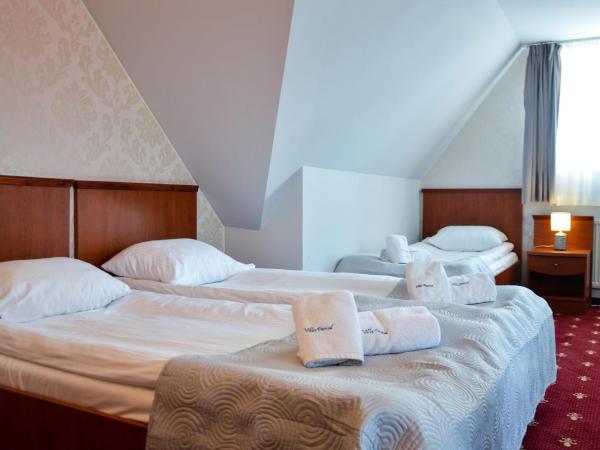 Villa Pascal : photo 2 de la chambre chambre quadruple