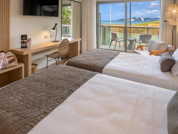 Serhs Natal Grand Hotel & Resort : photo 3 de la chambre appartement familial prime - vue latérale sur mer