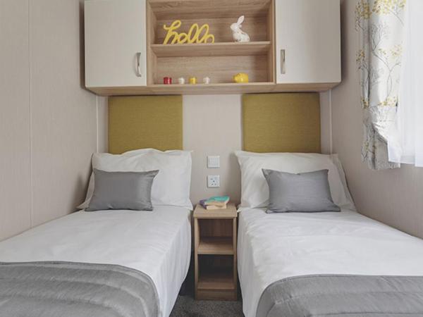 Campsie Glen Holiday Park : photo 1 de la chambre caravane