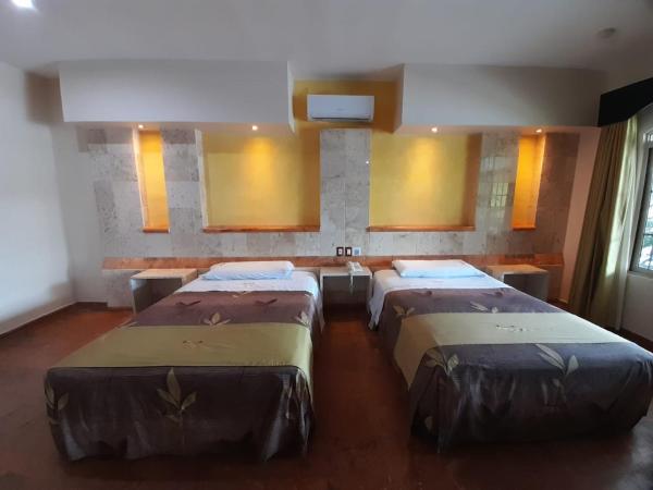 HOTEL A´PONTE : photo 4 de la chambre chambre triple