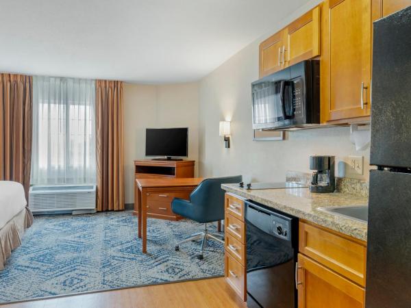 Candlewood Suites Indianapolis East, an IHG Hotel : photo 4 de la chambre studio lit queen-size