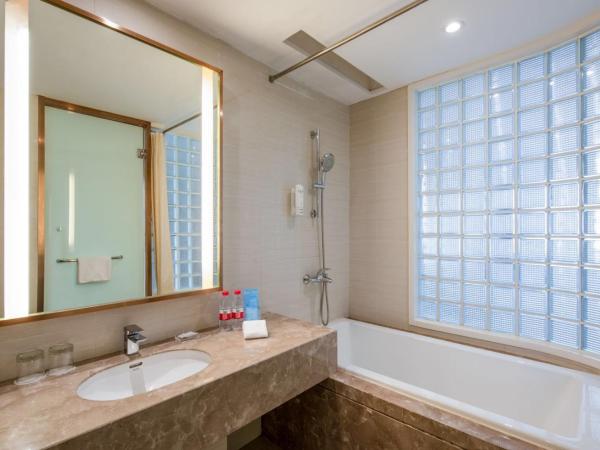 Holiday Inn Express Shenyang Golden Corridor, an IHG Hotel : photo 2 de la chambre suite lit king-size