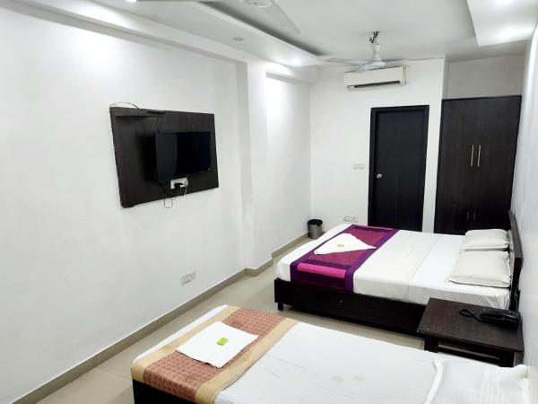 Aravali Residency B&B : photo 2 de la chambre chambre triple