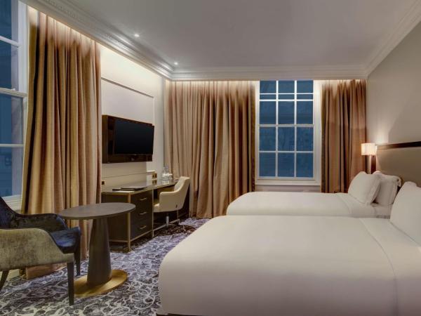 Hilton London Euston : photo 1 de la chambre chambre lits jumeaux