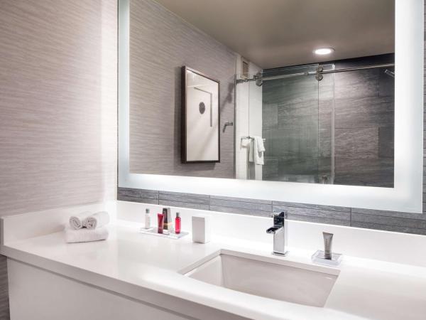 Hilton Denver City Center : photo 4 de la chambre chambre lit king-size