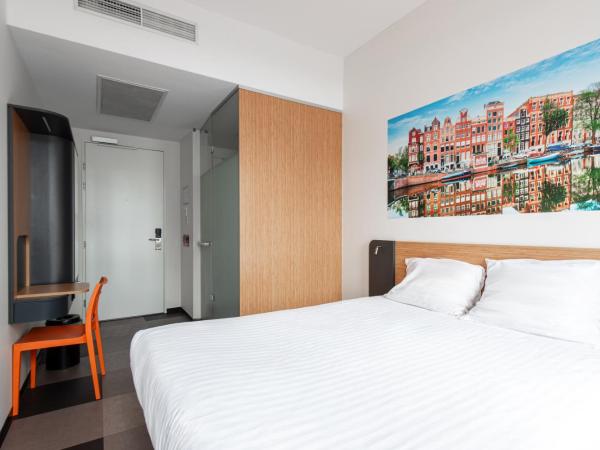 easyHotel Amsterdam Arena Boulevard : photo 2 de la chambre chambre double supérieure