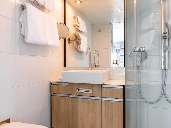 KD Hotelship Düsseldorf Comfort Plus : photo 1 de la chambre chambre double supérieure