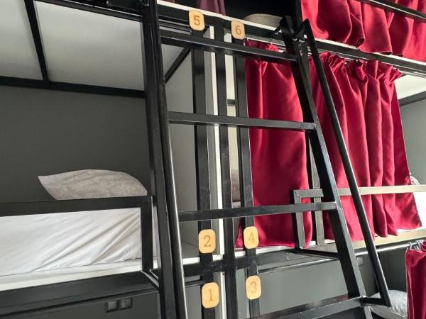 Iconic Athens Hostel : photo 3 de la chambre lit dans dortoir pour femmes de 6 lits