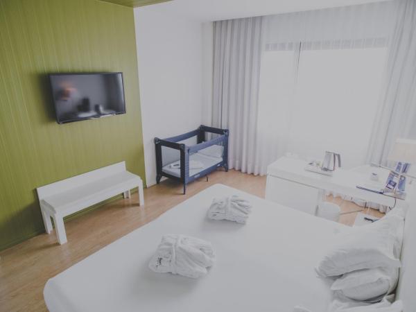 Occidental Castellana Norte : photo 5 de la chambre chambre double ou lits jumeaux (2 adultes)