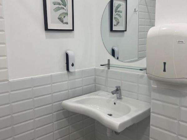 Banana Beach Patacona Rooms : photo 10 de la chambre chambre lits jumeaux avec baignoire