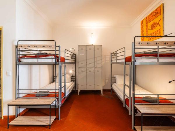 Casa dos Arcos - Charm Guesthouse : photo 4 de la chambre lit dans dortoir mixte de 8 lits 