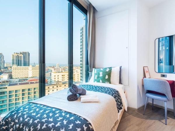 Edge Central Pattaya Branded Beach Suite : photo 6 de la chambre suite supérieure - vue sur mer