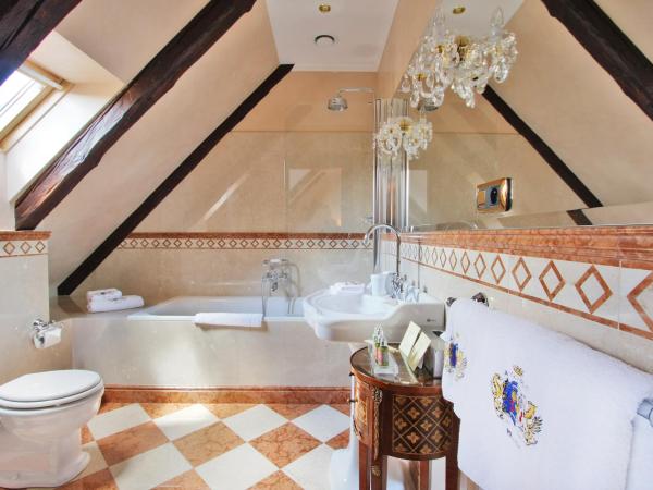 Alchymist Grand Hotel and Spa - Preferred Hotels & Resorts : photo 3 de la chambre suite royale