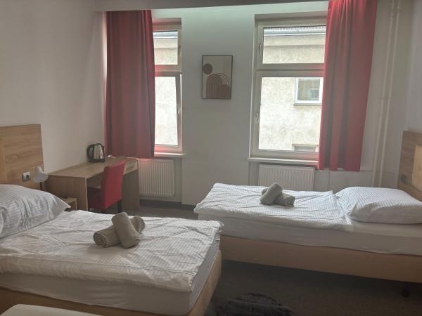 Golden's Apart-Hotel : photo 8 de la chambre chambre double