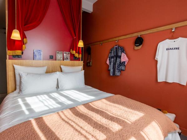 MOB HOTEL Lyon Confluence : photo 1 de la chambre chambre double standard avec terrasse