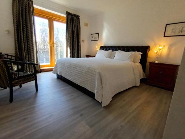 Kilbree House B&B : photo 2 de la chambre chambre double lit king-size