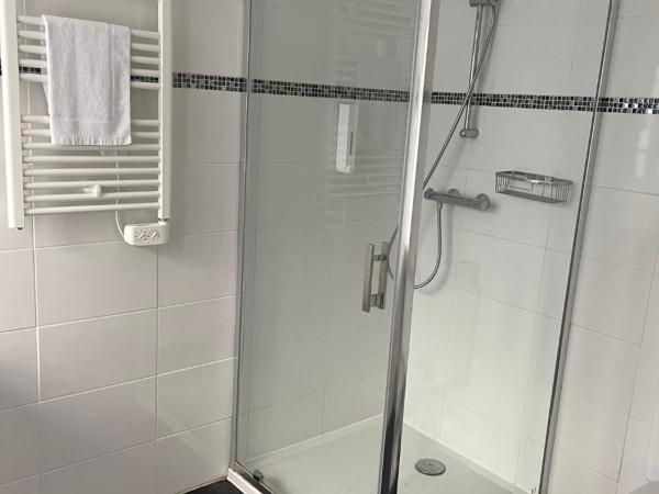 Hôtel Le Saint Patrice : photo 5 de la chambre chambre double