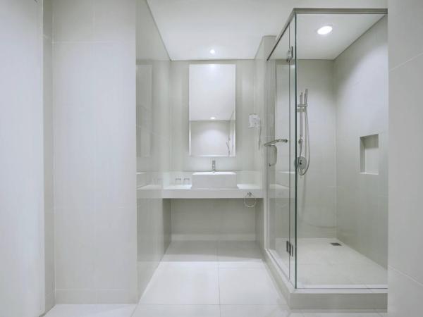 Fairfield by Marriott Surabaya : photo 3 de la chambre chambre lit king-size deluxe