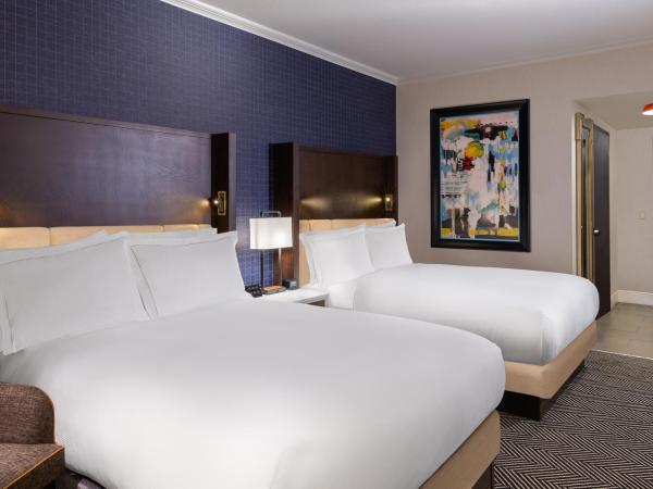 Hilton Austin : photo 2 de la chambre premium queen room with two queen beds - mobility accessible/high floor