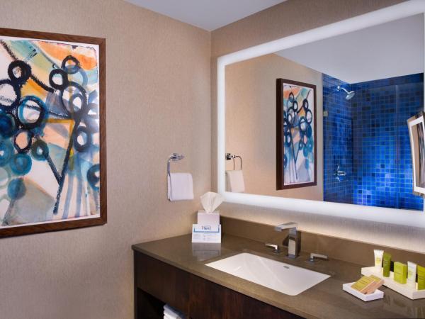 Hilton Austin : photo 1 de la chambre chambre deluxe avec salon et canapé-lit