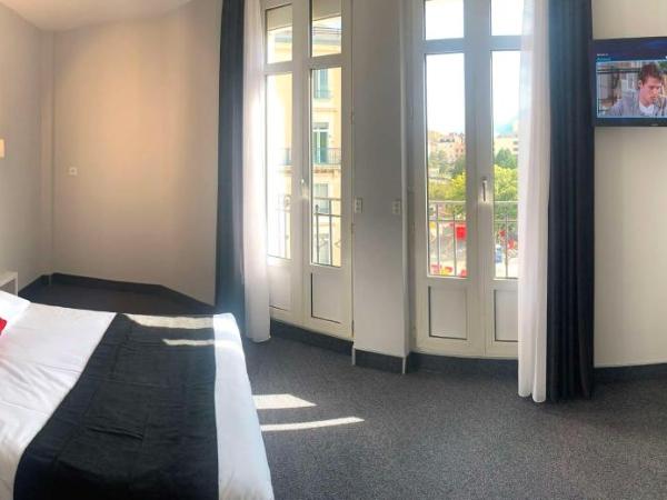 Brit Hotel Suisse et Bordeaux - Centre Gare : photo 1 de la chambre chambre double supérieure avec vue