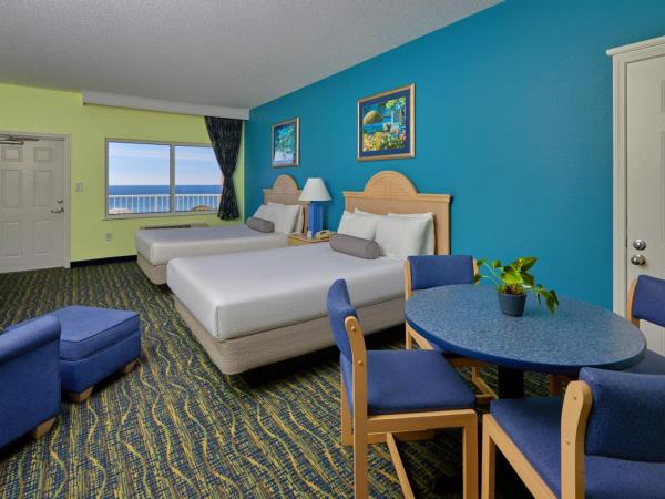 Palmetto Beachfront Hotel, a By The Sea Resort : photo 1 de la chambre junior queen room kitchen beach view