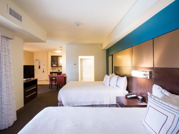 Residence Inn by Marriott Oklahoma City Northwest : photo 1 de la chambre studio avec 2 lits queen-size et canapé-lit